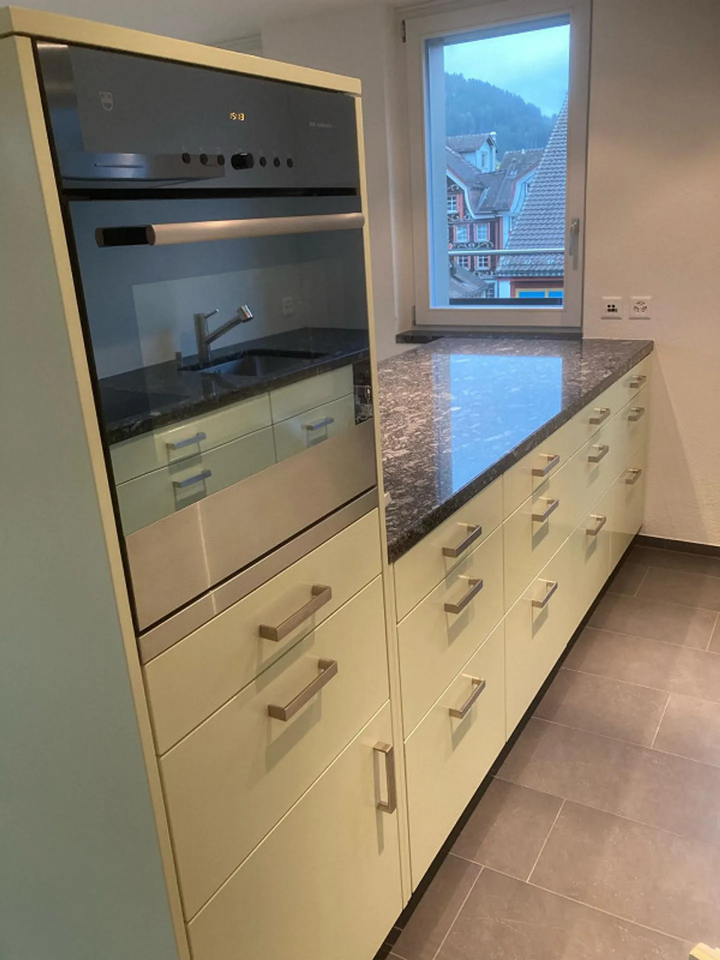 Like-new 4.5 room apartment in the heart of Appenzell - Photo 4 of 13