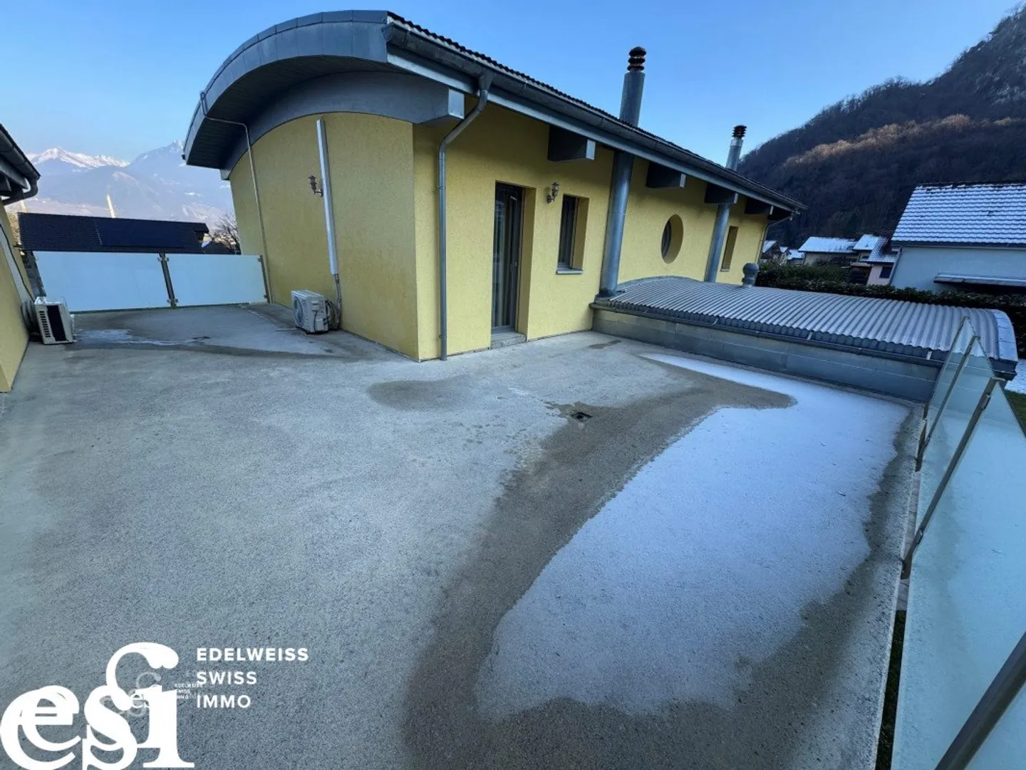 Spaziosa villa indipendente di 5.5 stanze e il suo annesso a Muraz - Foto 13 di 22