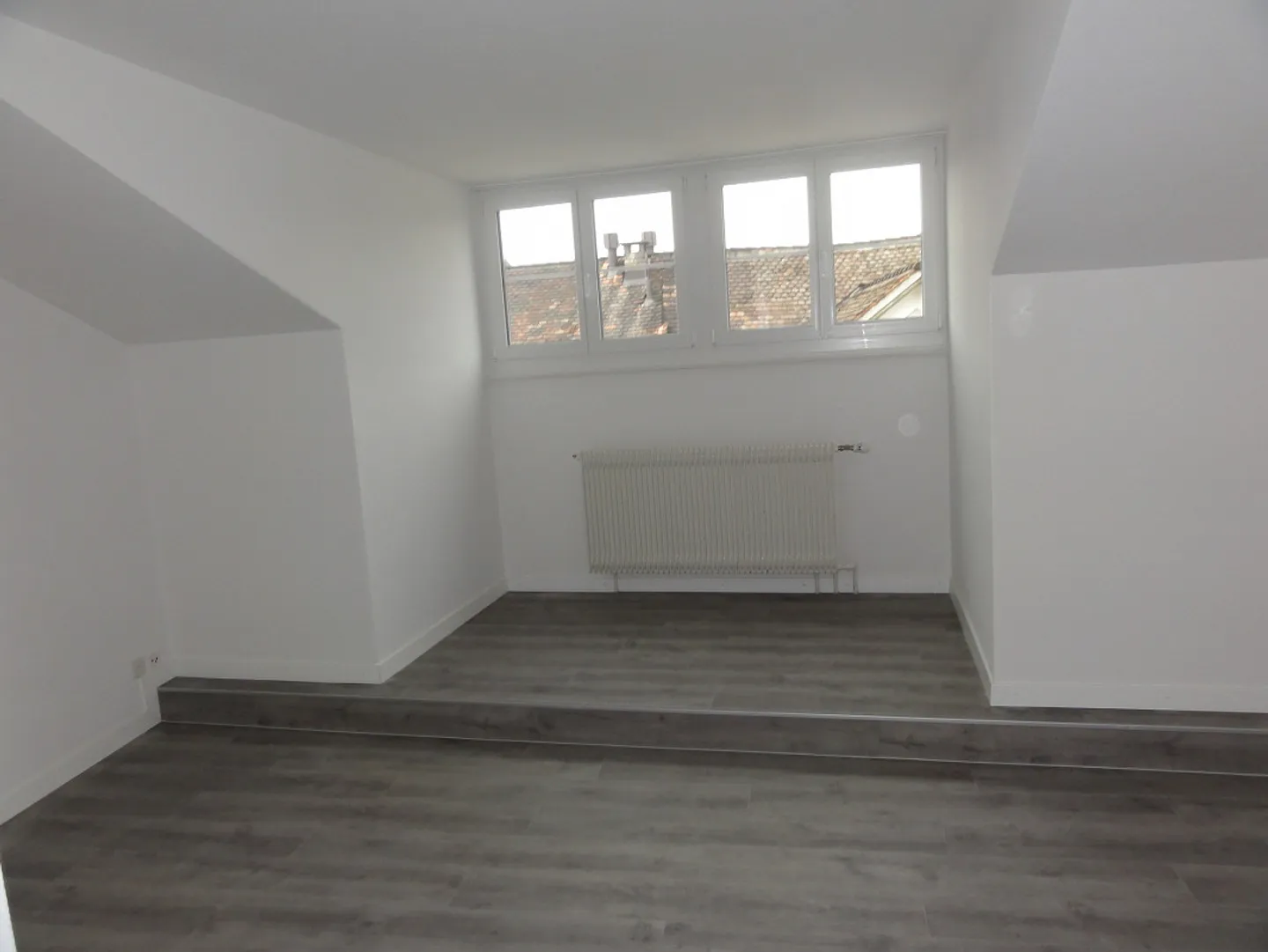 Appartamento mansardato nel centro città - Foto 2 di 9