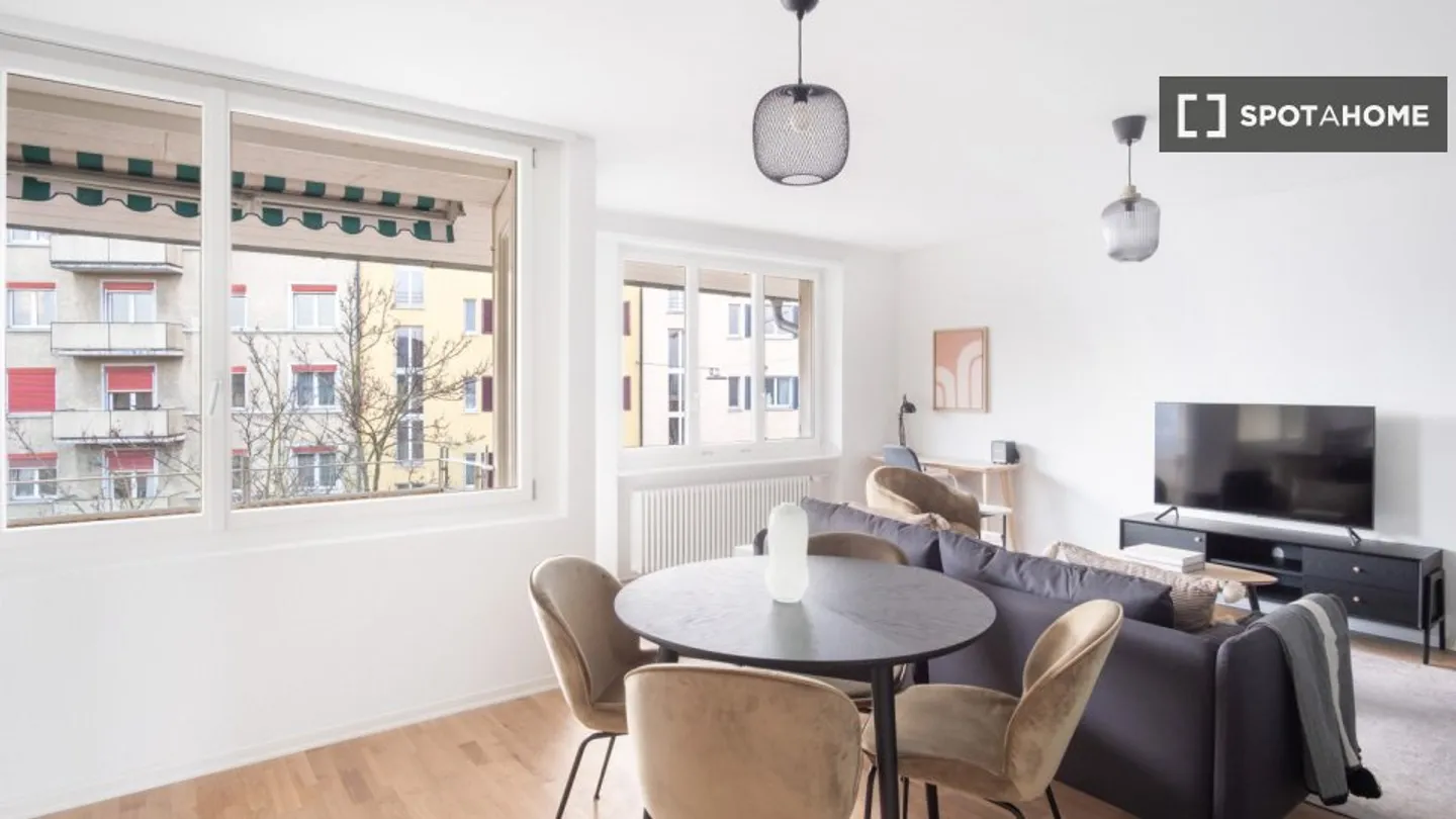 Entdecke, besichtige und miete dein neues Zuhause online mit vollem Vertrauen. - Foto 3 von 17