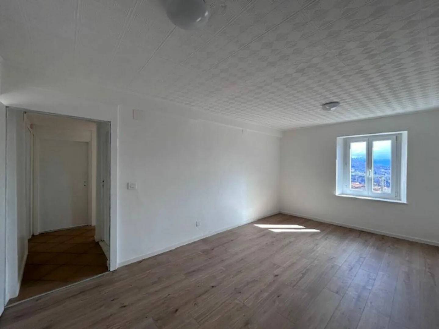 LARGE HOUSE WITH TWO APARTMENTS - GARDEN AND SPECTACULAR VIEW - Photo 9 of 27