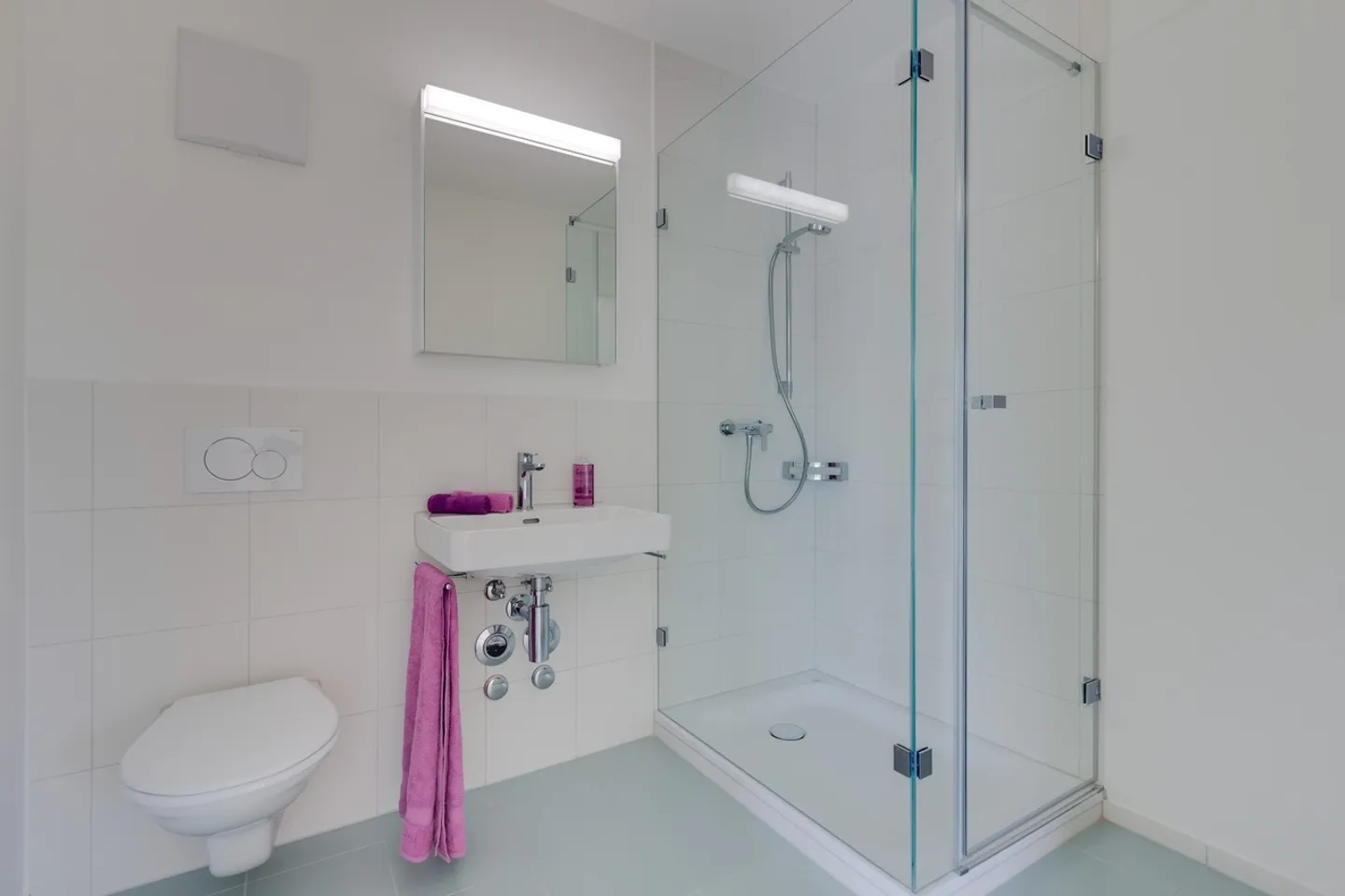 Modern Attic Apartment in Lärchengarten - Photo 9 of 10