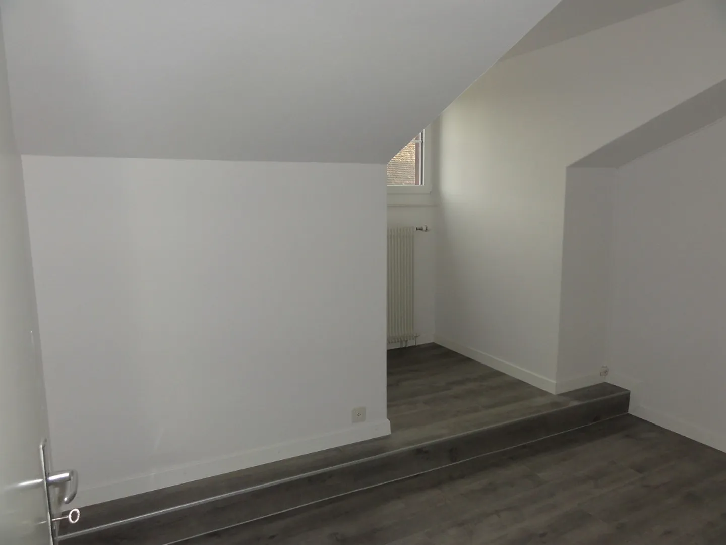 Appartamento mansardato nel centro città - Foto 3 di 9