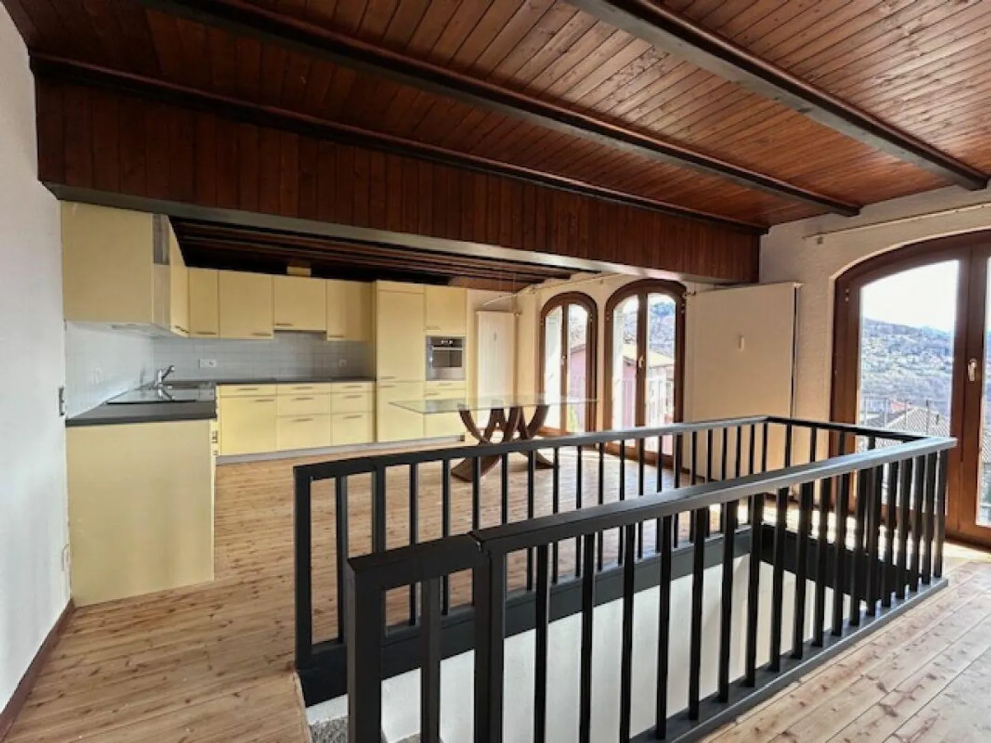 LARGE HOUSE WITH TWO APARTMENTS - GARDEN AND SPECTACULAR VIEW - Photo 19 of 27
