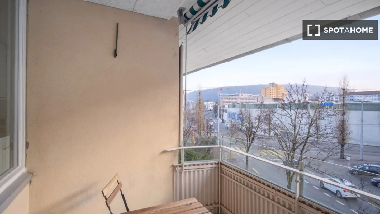 Entdecke, besichtige und miete dein neues Zuhause online mit vollem Vertrauen. - Foto 5 von 17