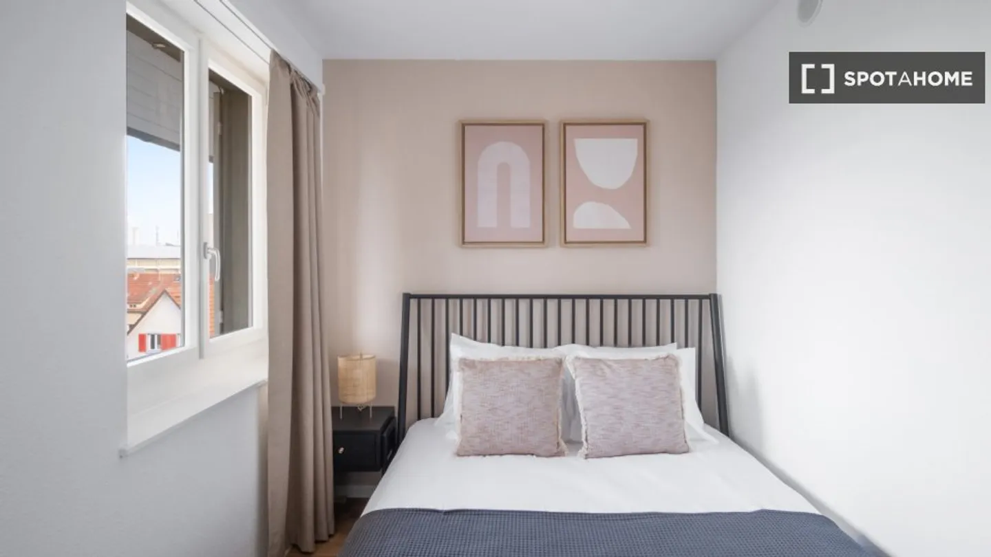 Entdecke, besichtige und miete dein neues Zuhause online mit vollem Vertrauen. - Foto 8 von 17