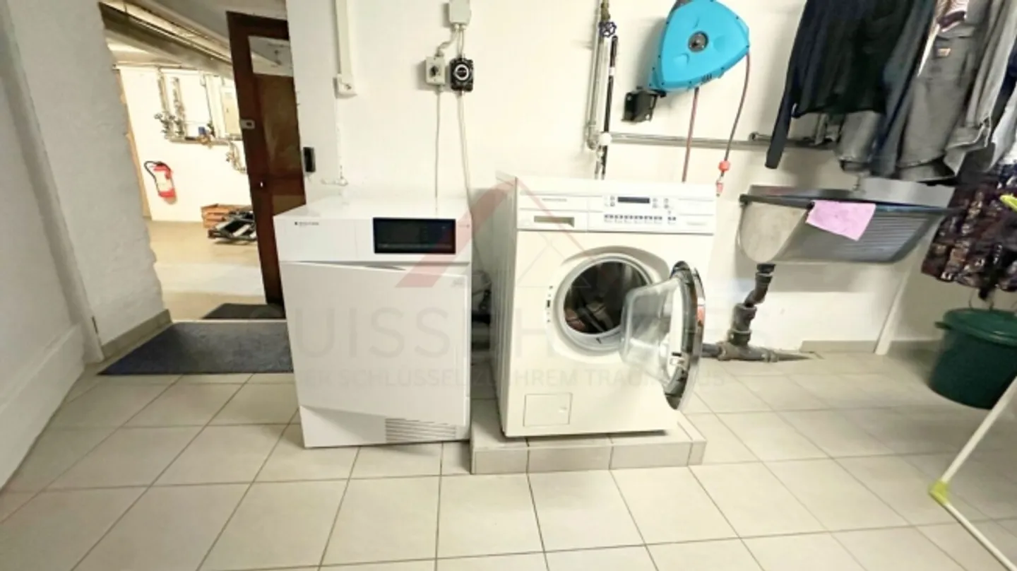 Magnifico Duplex di 200 m² con Galleria e Fascino dell'Antico - Foto 18 di 20