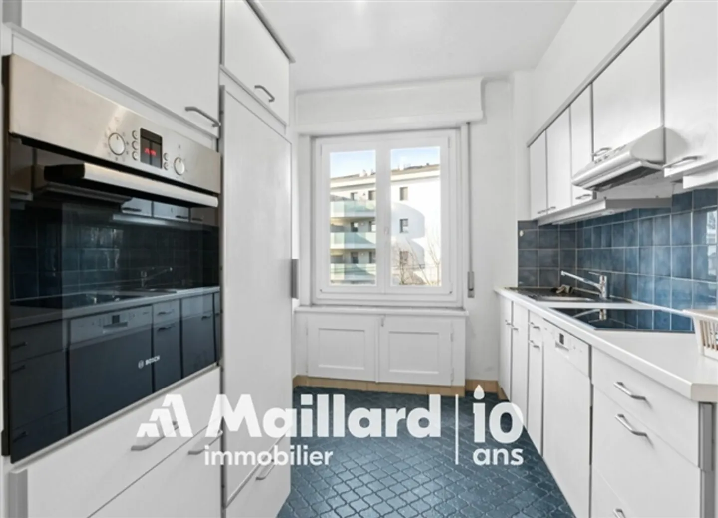 Appartement lumineux et idéalement situé de 4,5 pièces - Photo 4 sur 13