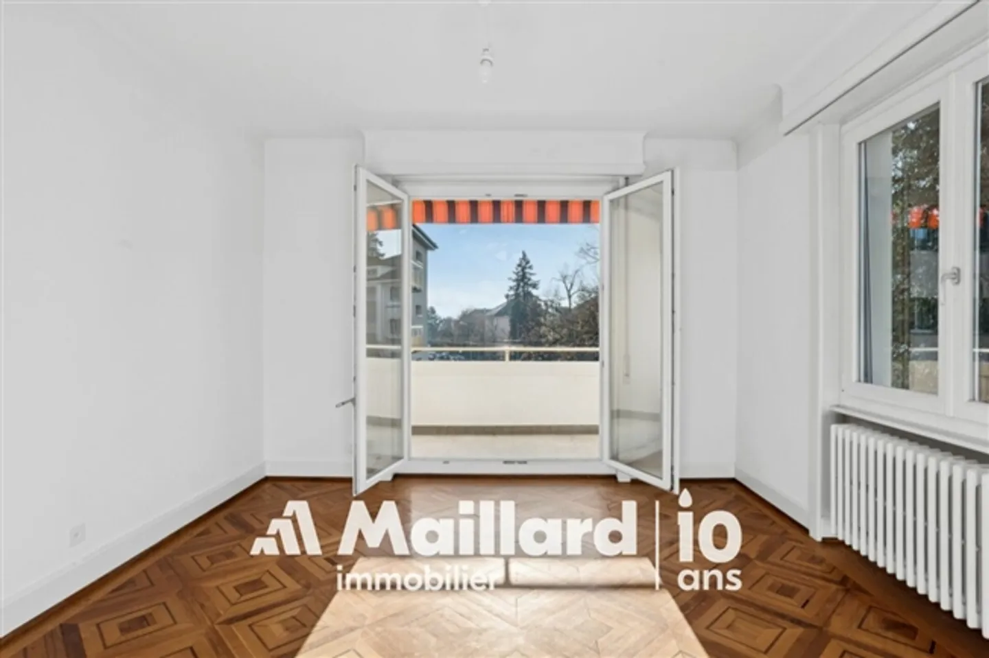 Appartement lumineux et idéalement situé de 4,5 pièces - Photo 2 sur 13