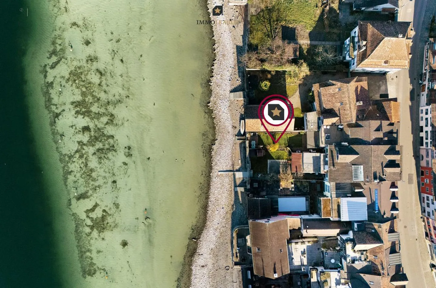 Un raro gioiello con accesso diretto al lago. - Foto 9 di 11