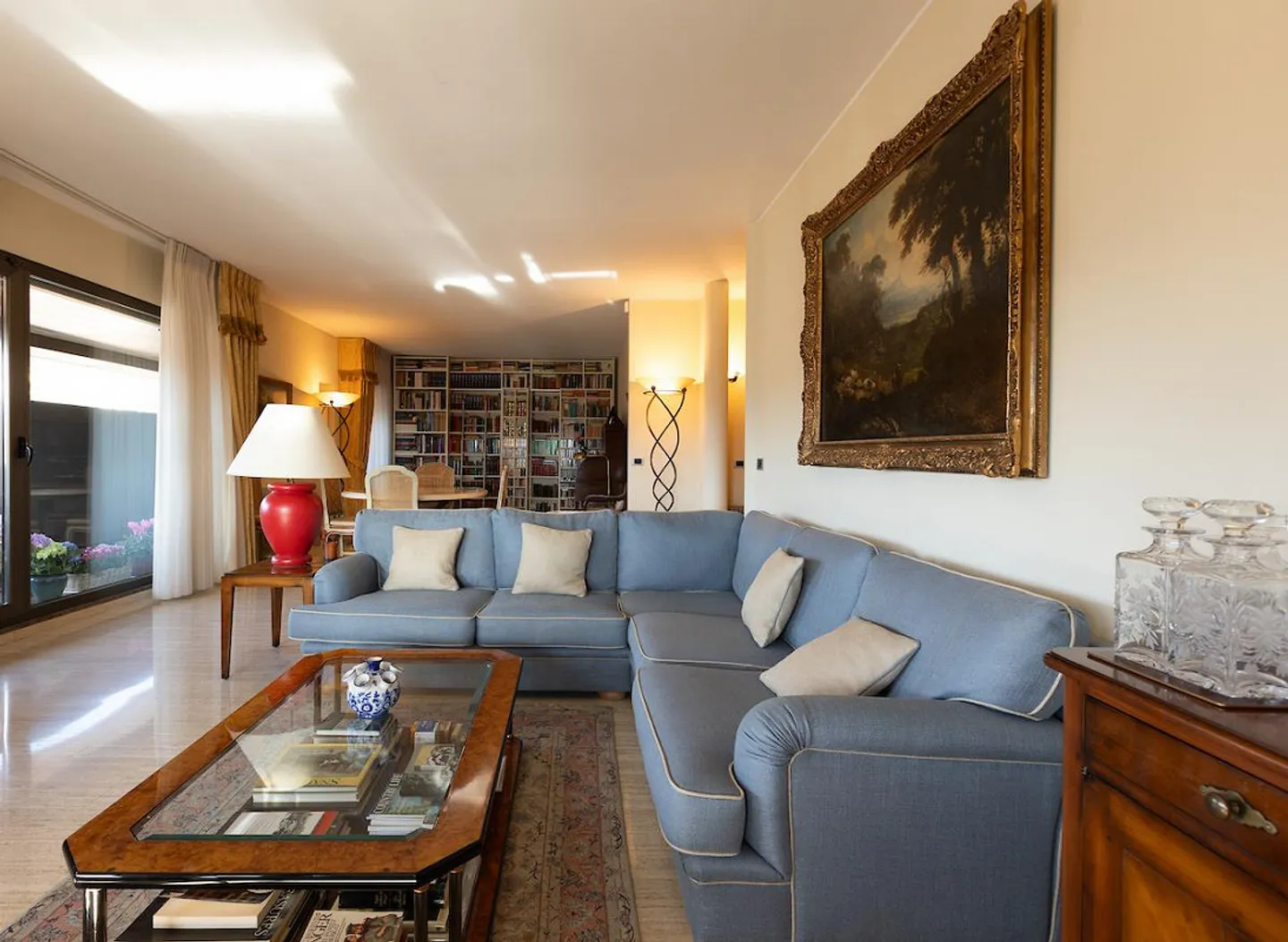 Penthouse élégant avec vue partielle sur le lac de Lugano - Photo 2 sur 10