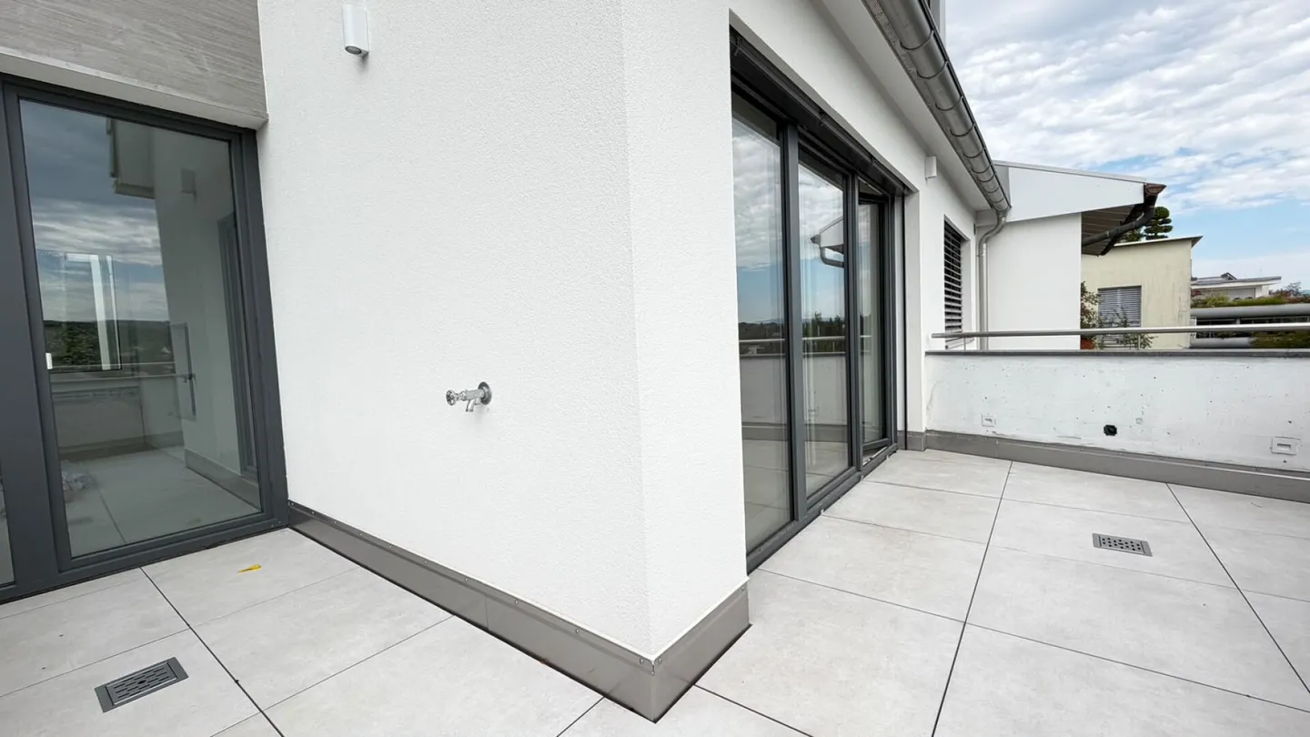 Newly renovated 3.5 and 4.5 room apartments - available separately or together in Oberwil - Photo 9 of 19