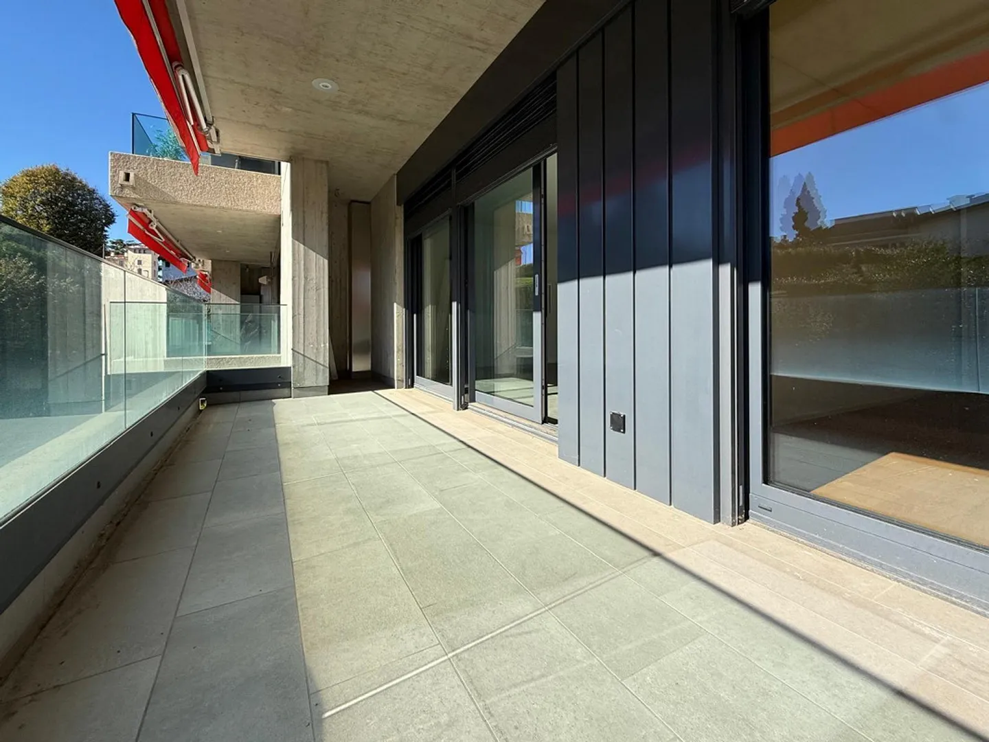 NEW AND SPACIOUS 4.5 AT 3P WITH TWO TERRACES AND VIEW IN VACALLO - Photo 5 of 10