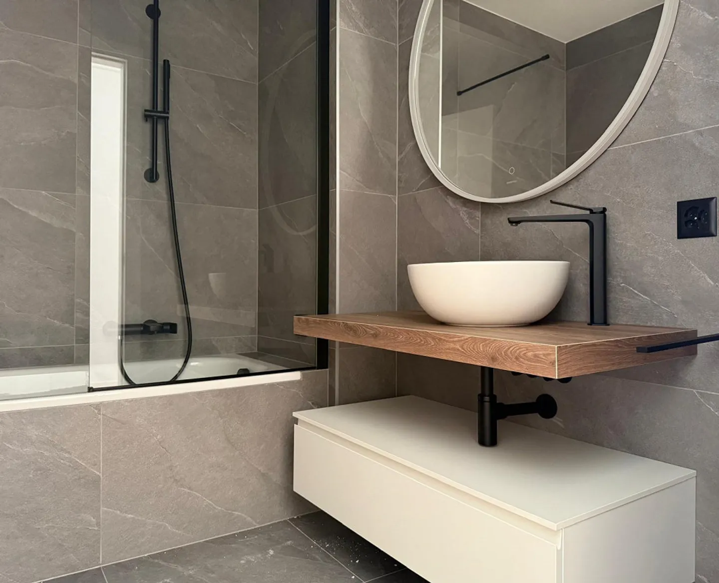 NEW AND SPACIOUS 4.5 AT 3P WITH TWO TERRACES AND VIEW IN VACALLO - Photo 7 of 10