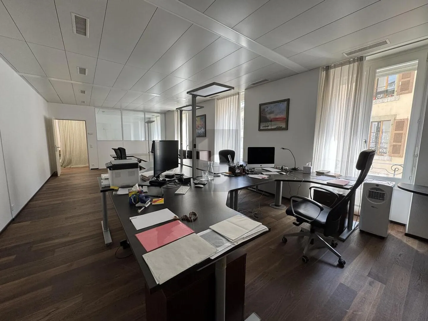 MAGNIFICENT IN THE HEART OF GENEVA - Photo 1 of 6