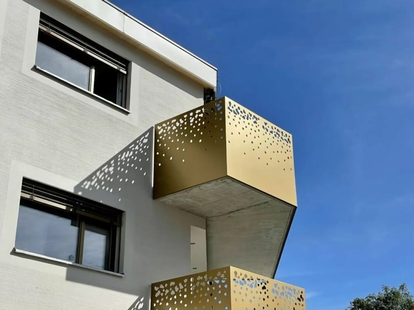 Appartamento moderno con balcone - Foto 14 di 14