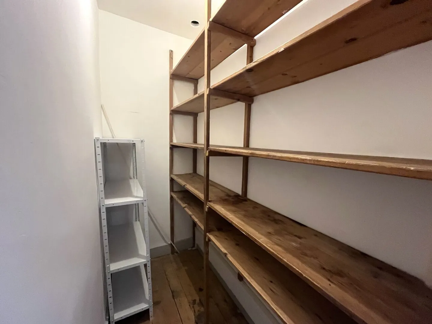 Große 4-Zimmer-Wohnung mit Balkon und Garten in Yverdon-les-Bains - Foto 8 von 8