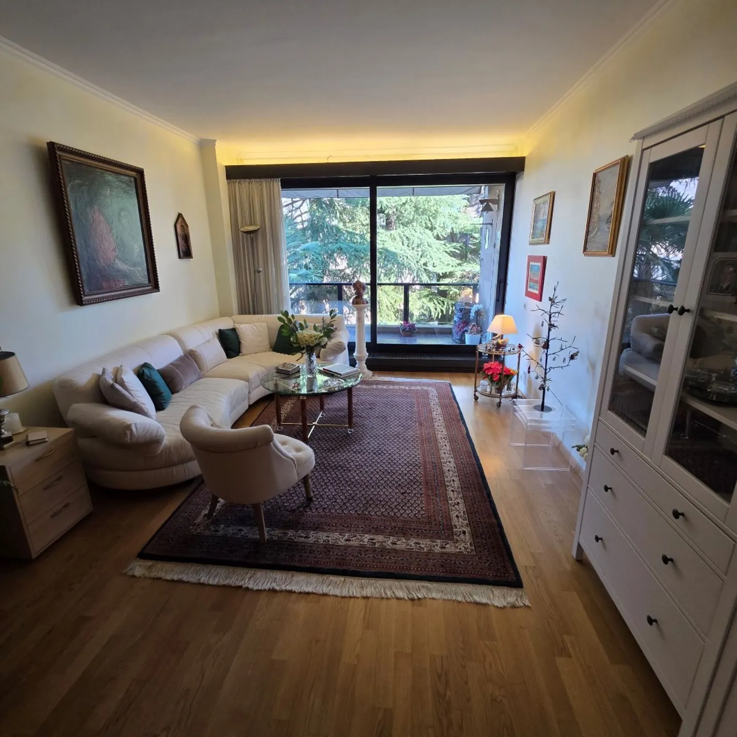 An elegant 3.5-room apartment in the heart of Lugano is for sale - Photo 4 of 13