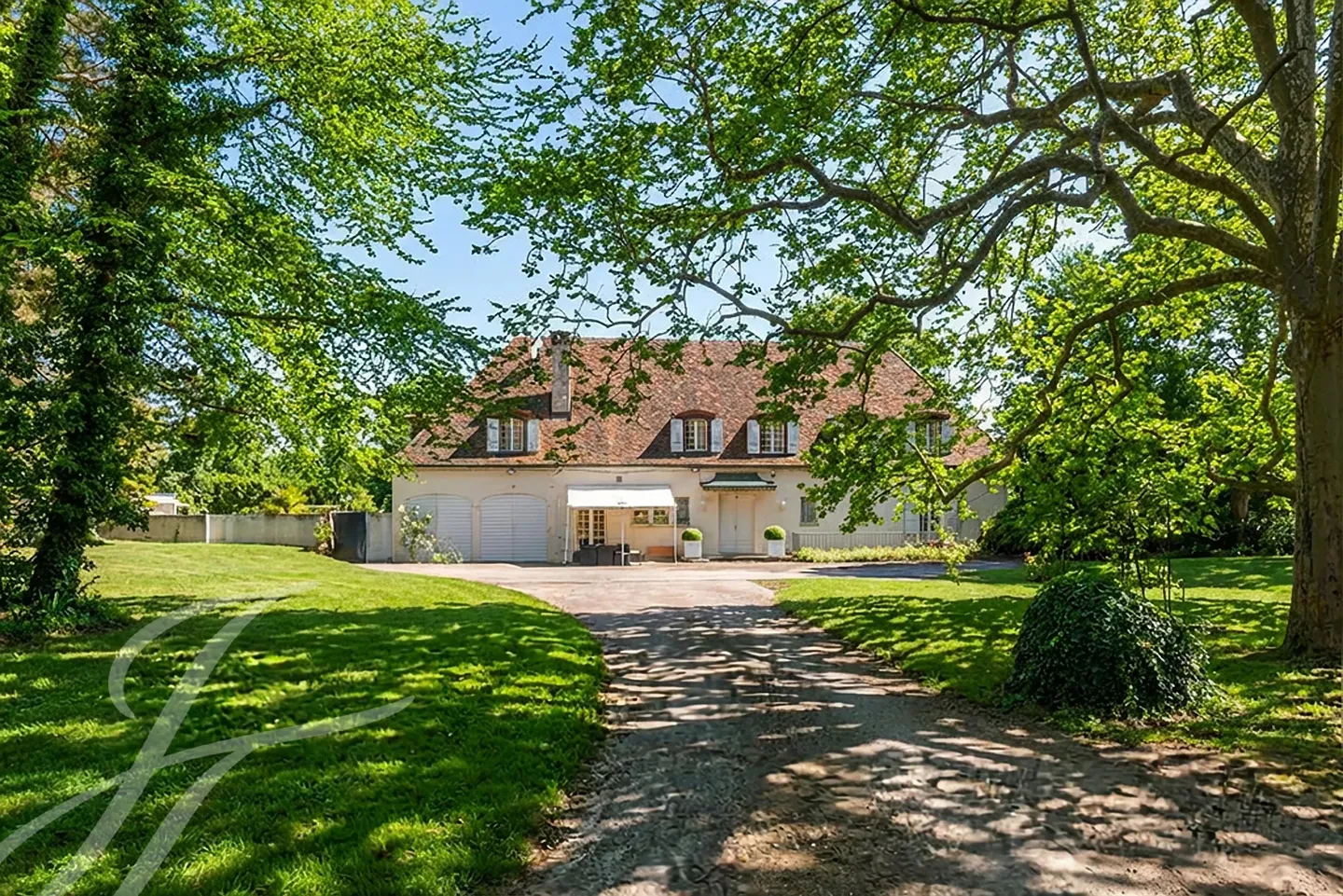 Charmante Ferme avec Piscine - Photo 1 sur 10
