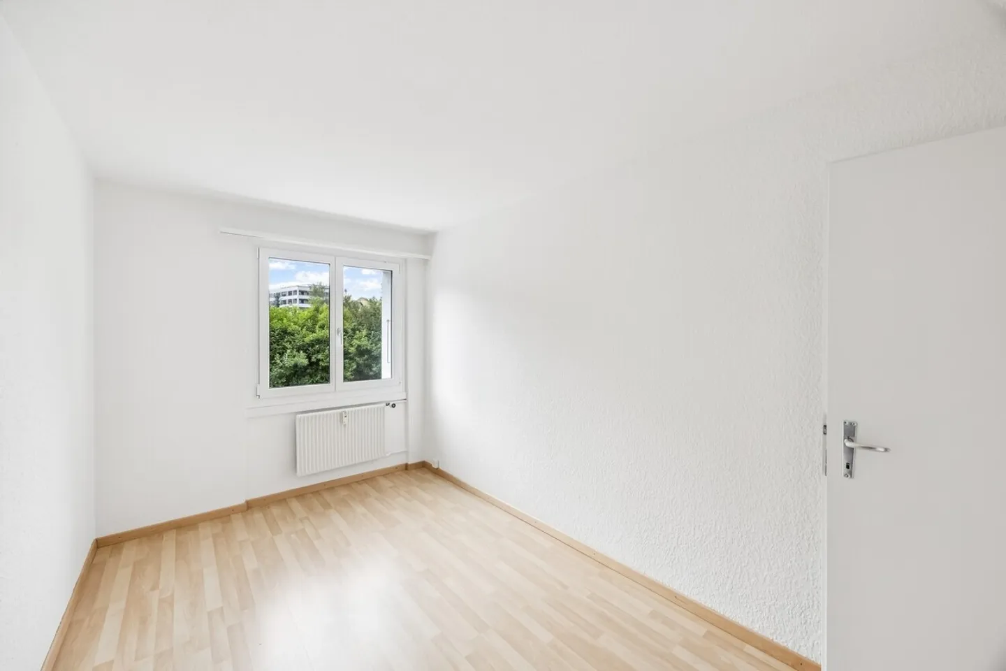 Cozy 4-room apartment for rent in Burgdorf - Photo 6 of 10