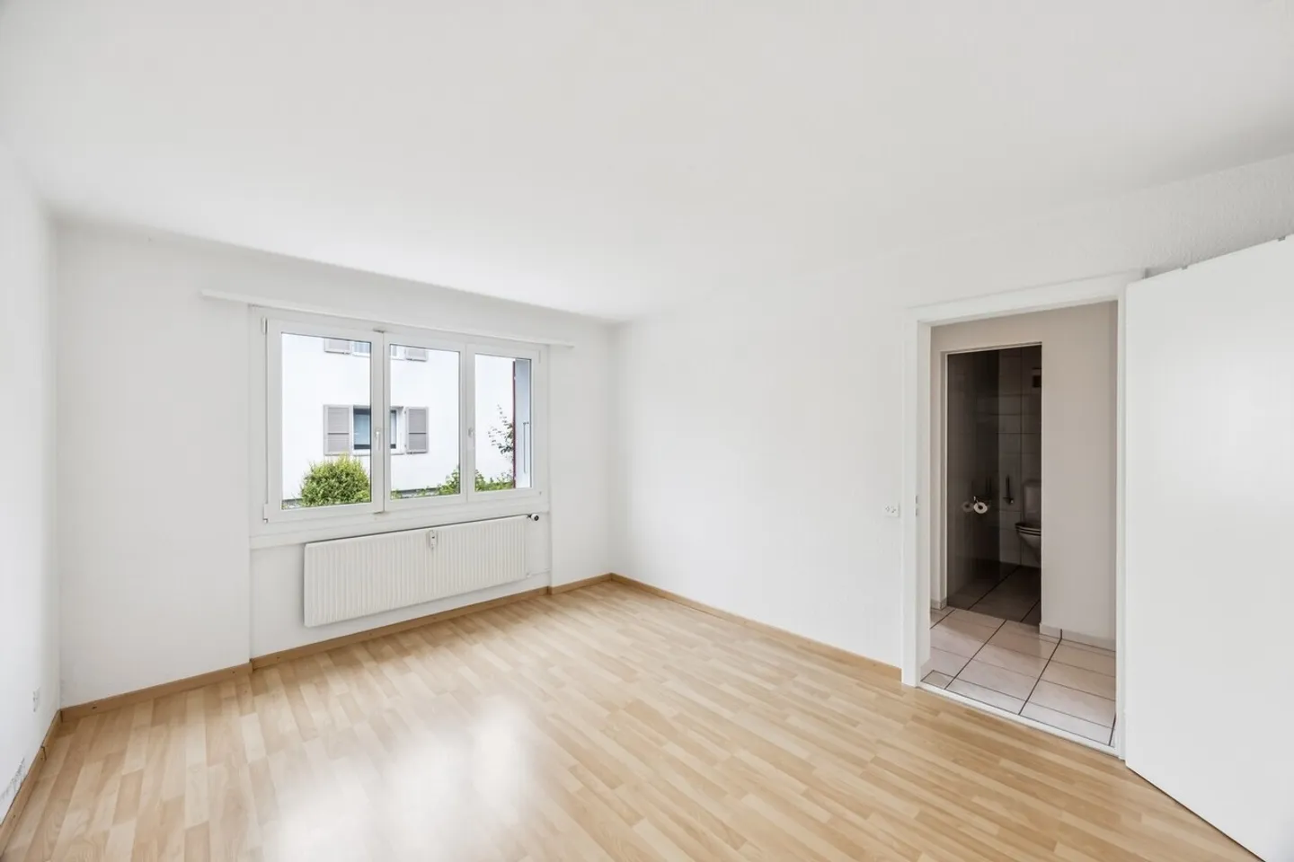Cozy 4-room apartment for rent in Burgdorf - Photo 7 of 10