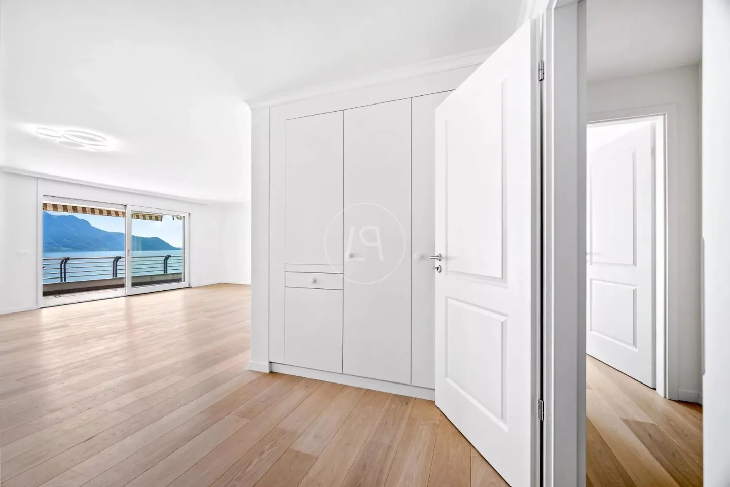 Superbo appartamento con vista panoramica a Montreux - Foto 4 di 13