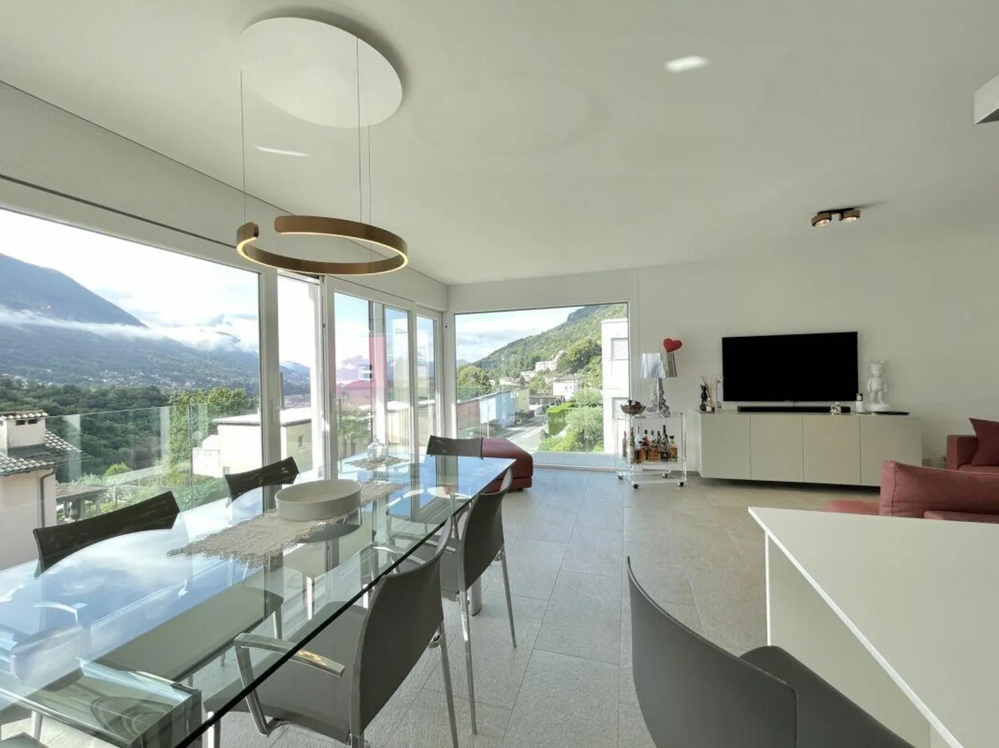 Lugaggia: Wohnung mit Seeblick und Garten, 4,5 Zimmer - Foto 1 von 10