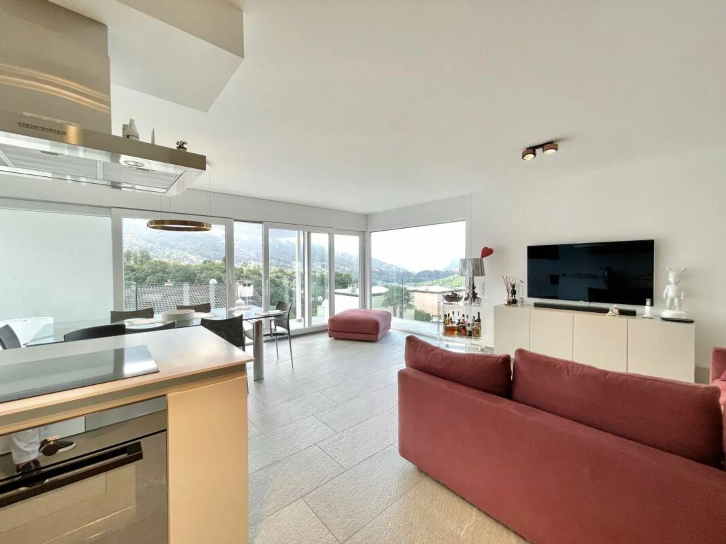 Lugaggia: Wohnung mit Seeblick und Garten, 4,5 Zimmer - Foto 3 von 10