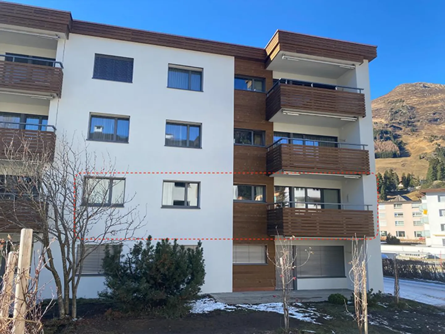 Modern 3 1/2 room apartment in immediate proximity to the ski lift and cross-country ski trails Bünda - Photo 1 of 9