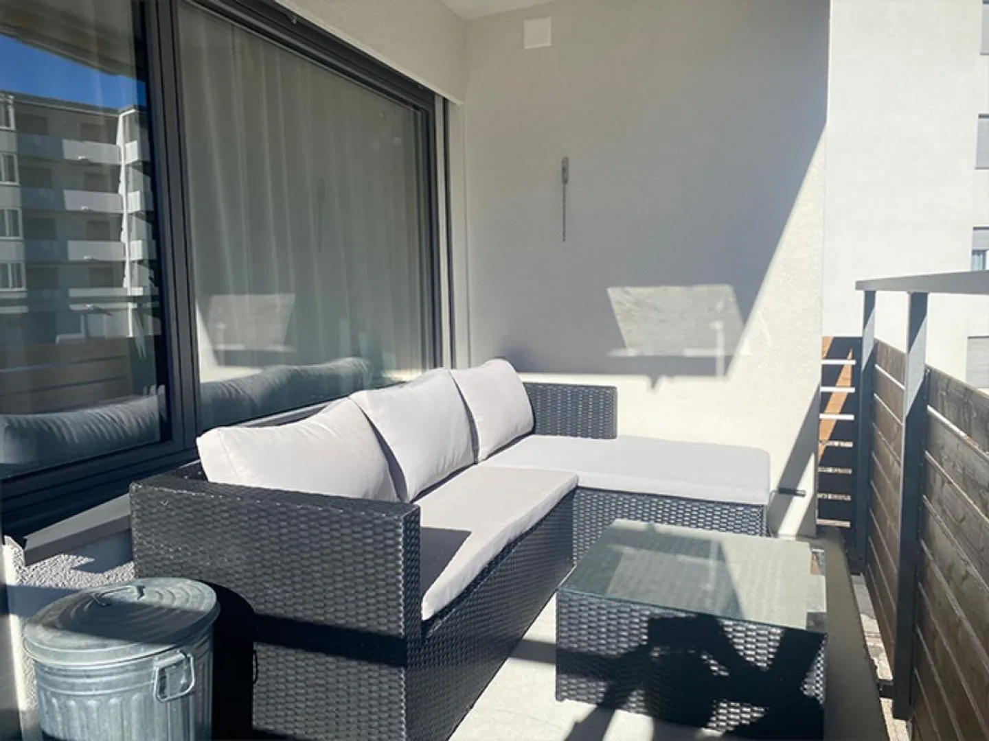 Modern 3 1/2 room apartment in immediate proximity to the ski lift and cross-country ski trails Bünda - Photo 8 of 9