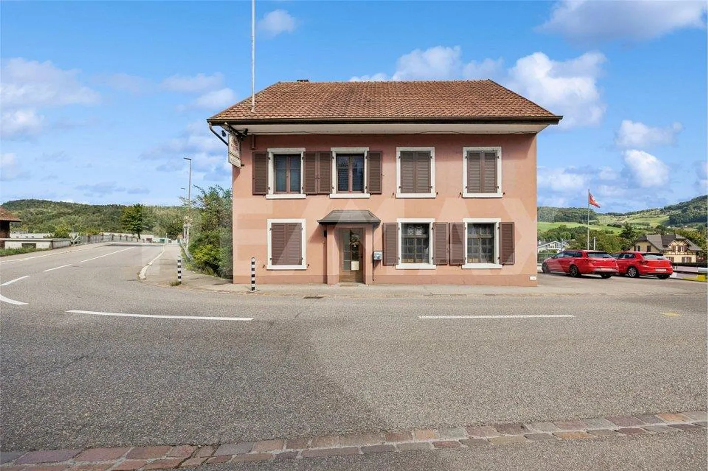 Casa residenziale e di ospitalità tradizionale con potenziale in una posizione privilegiata… - Foto 12 di 13