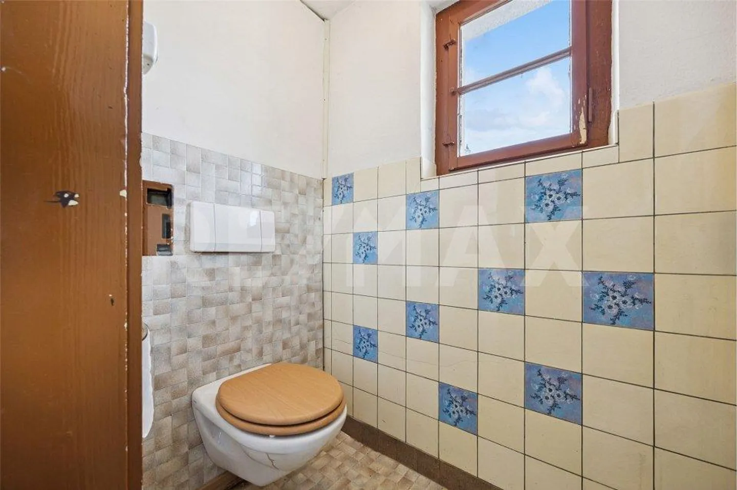 Casa residenziale e di ospitalità tradizionale con potenziale in una posizione privilegiata… - Foto 9 di 13