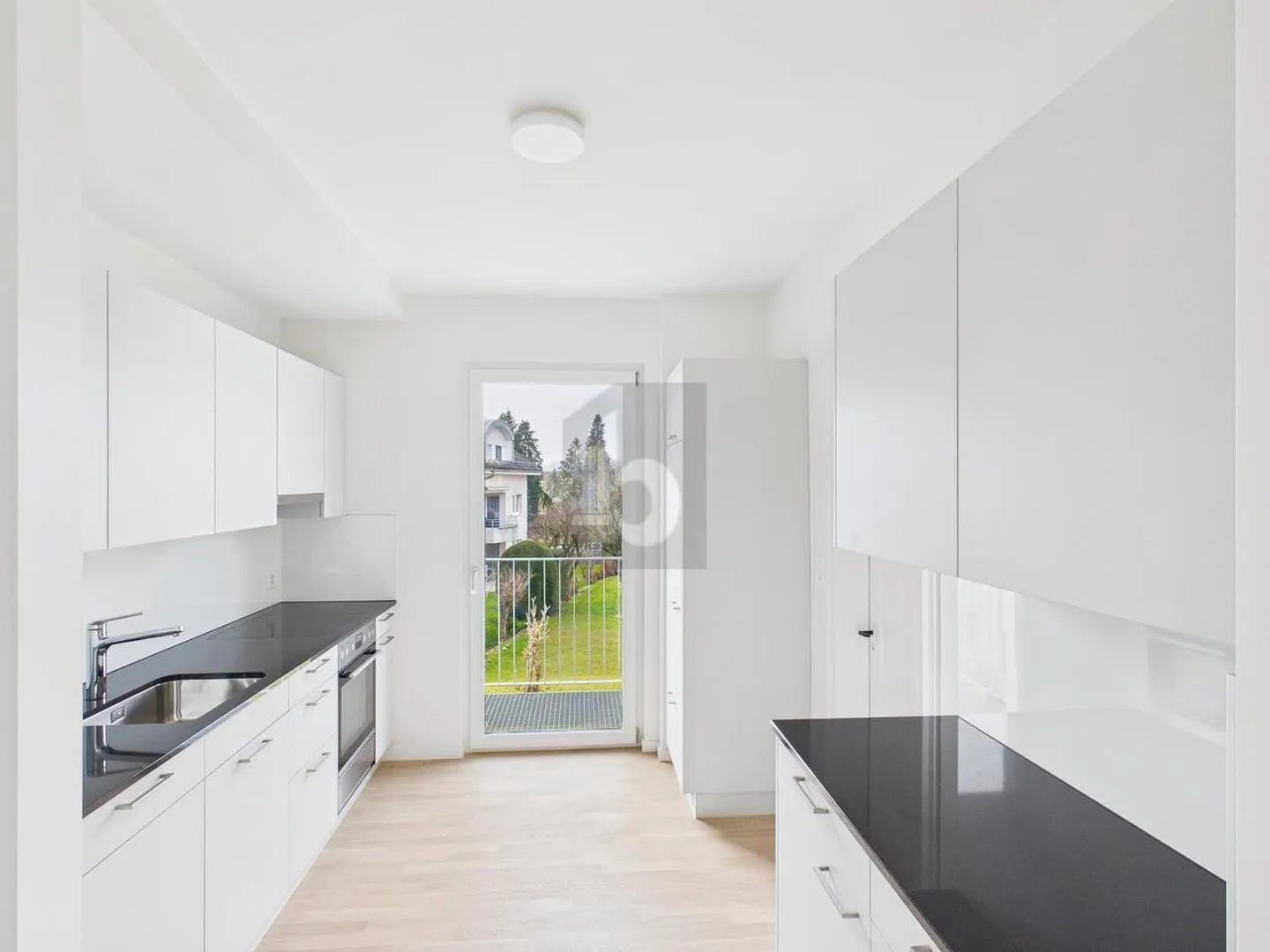 Familial et calme avec jardin privé - Photo 3 sur 6