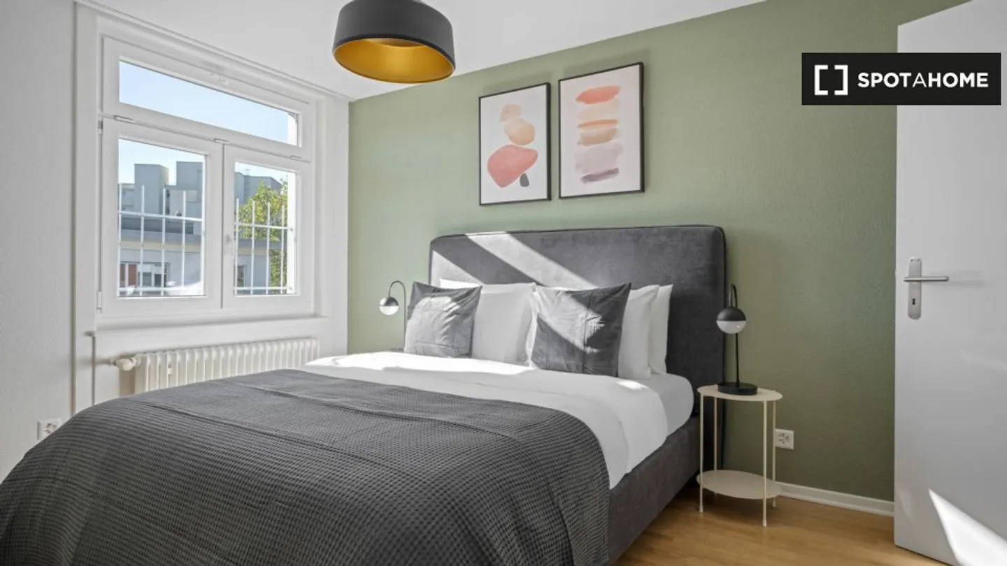 Discover, visit, and rent your new home online with complete confidence. - Photo 7 of 18