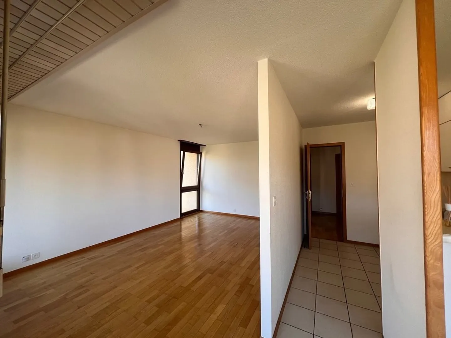 2,5-Zimmer-Wohnung zu vermieten in Renens - Foto 3 von 10