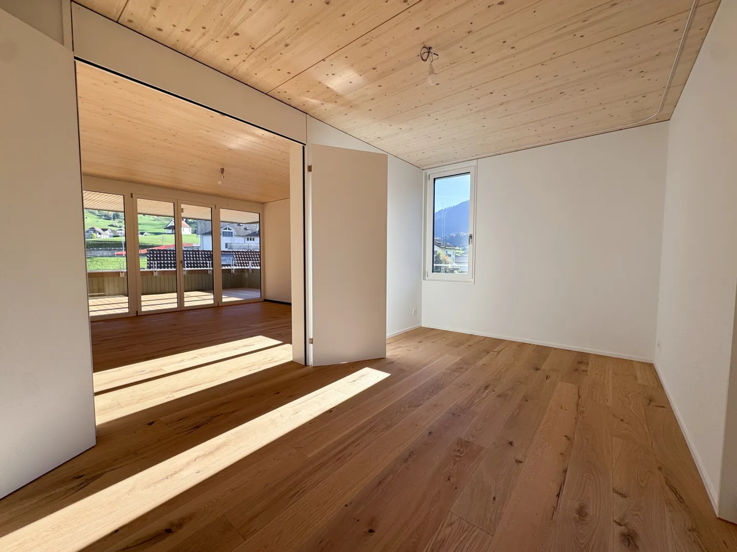 Apartment for rent - Photo 3 of 12