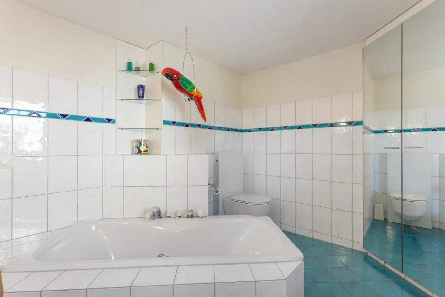Well-maintained end-of-terrace house with a view of greenery - Photo 8 of 13