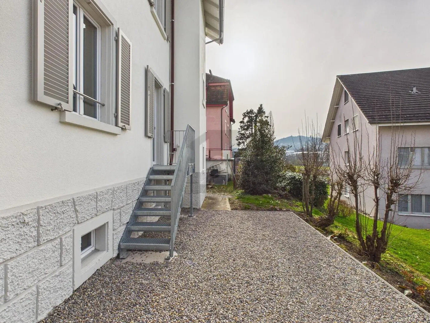 Familial et calme avec jardin privé - Photo 5 sur 6