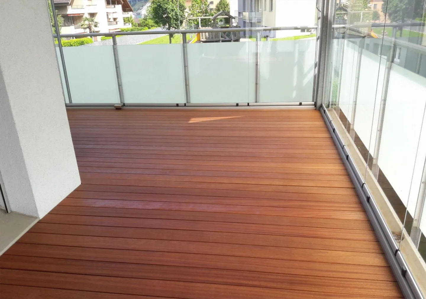 Grosszügige 3,5-Zmmerwohnung mit privatem Badeplatz - Foto 8 von 9