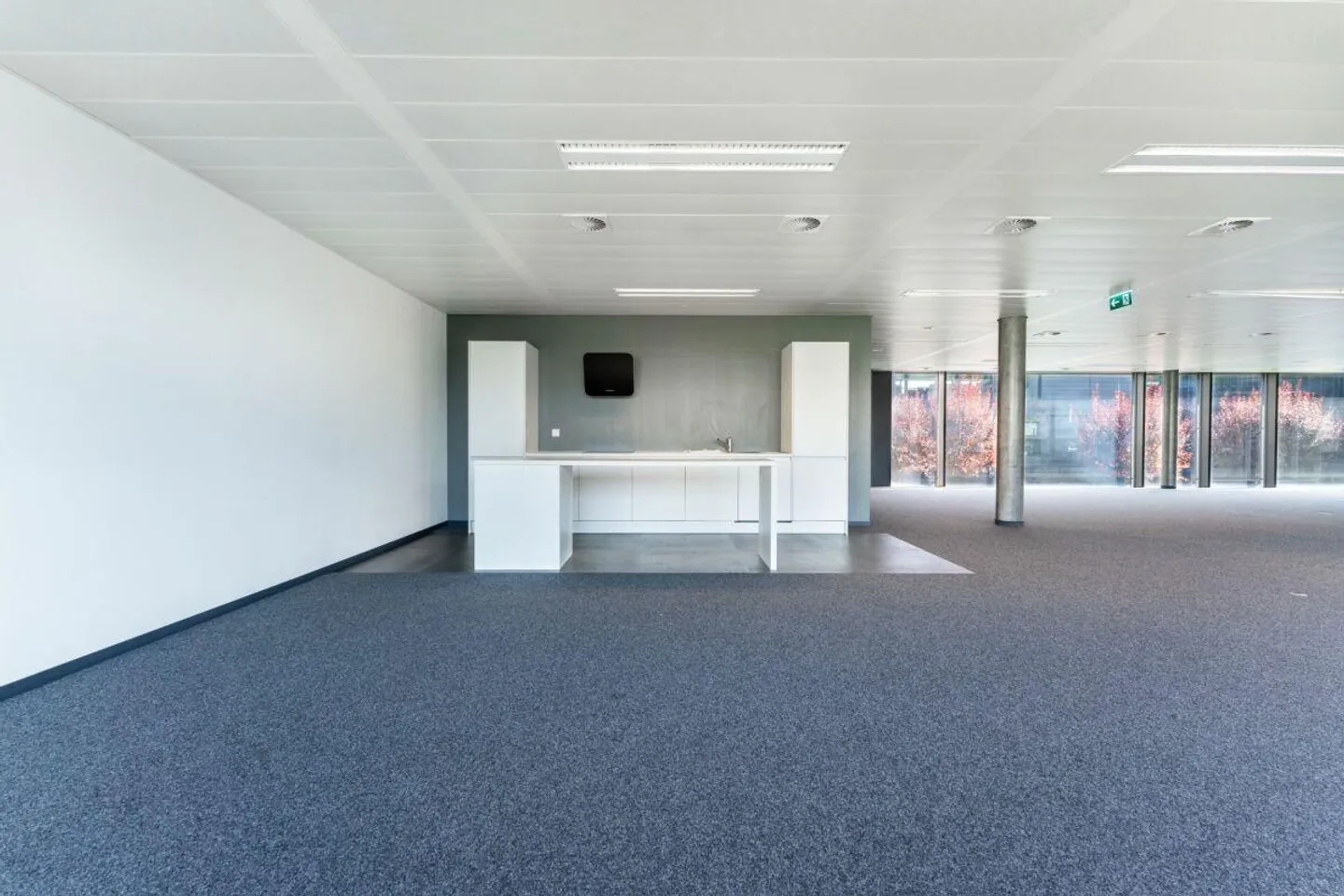 Superficie amministrativa di 292 m² al 4° piano - grandi spazi per uffici luminosi - Foto 3 di 8