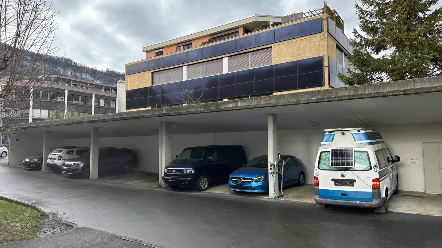 Covered shelter for rent in Stans - Photo 2 of 2