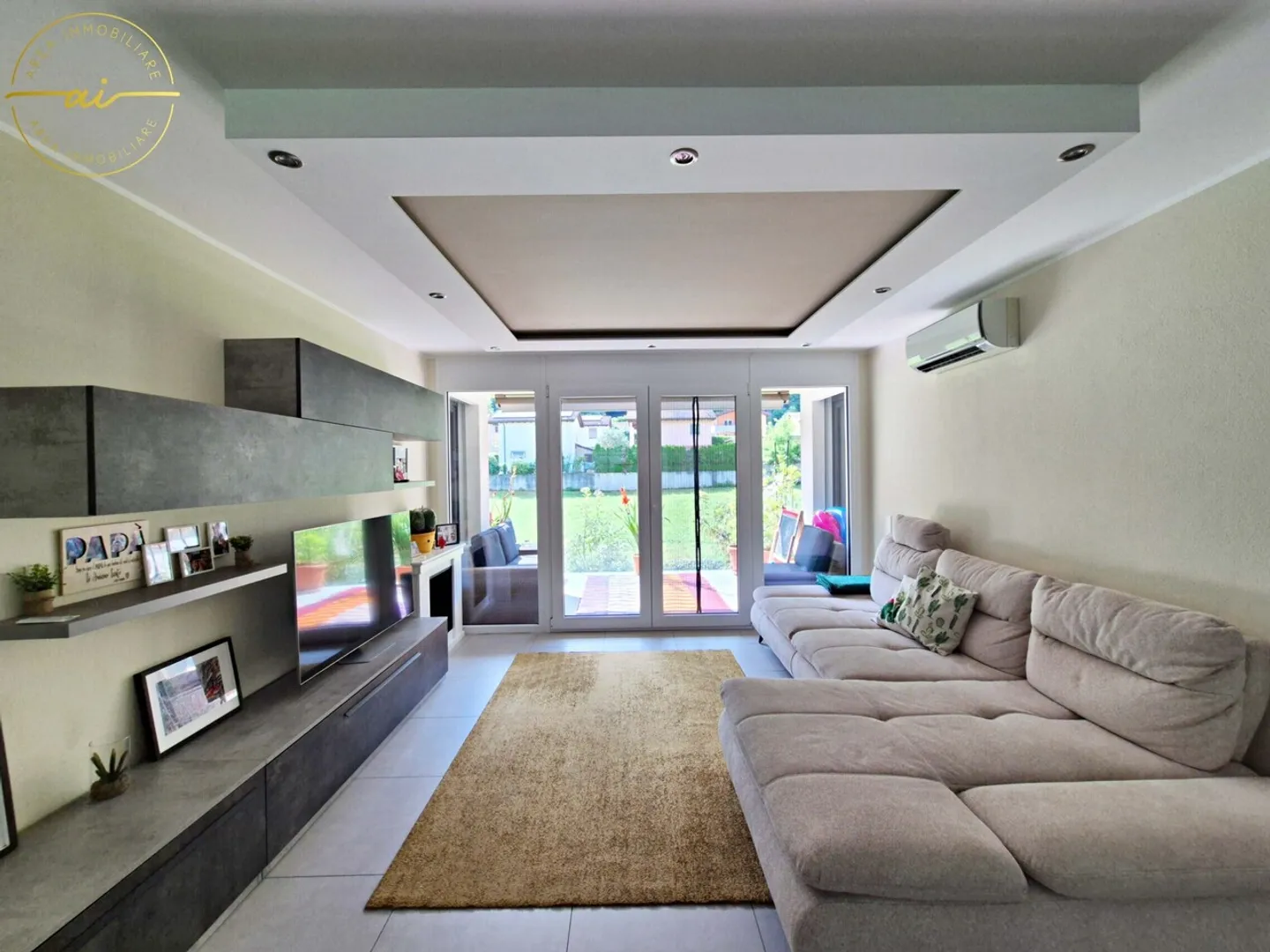 BEL APPARTEMENT DE 4.5 PIÈCES AVEC DEUX TERRASSES - Photo 3 sur 13