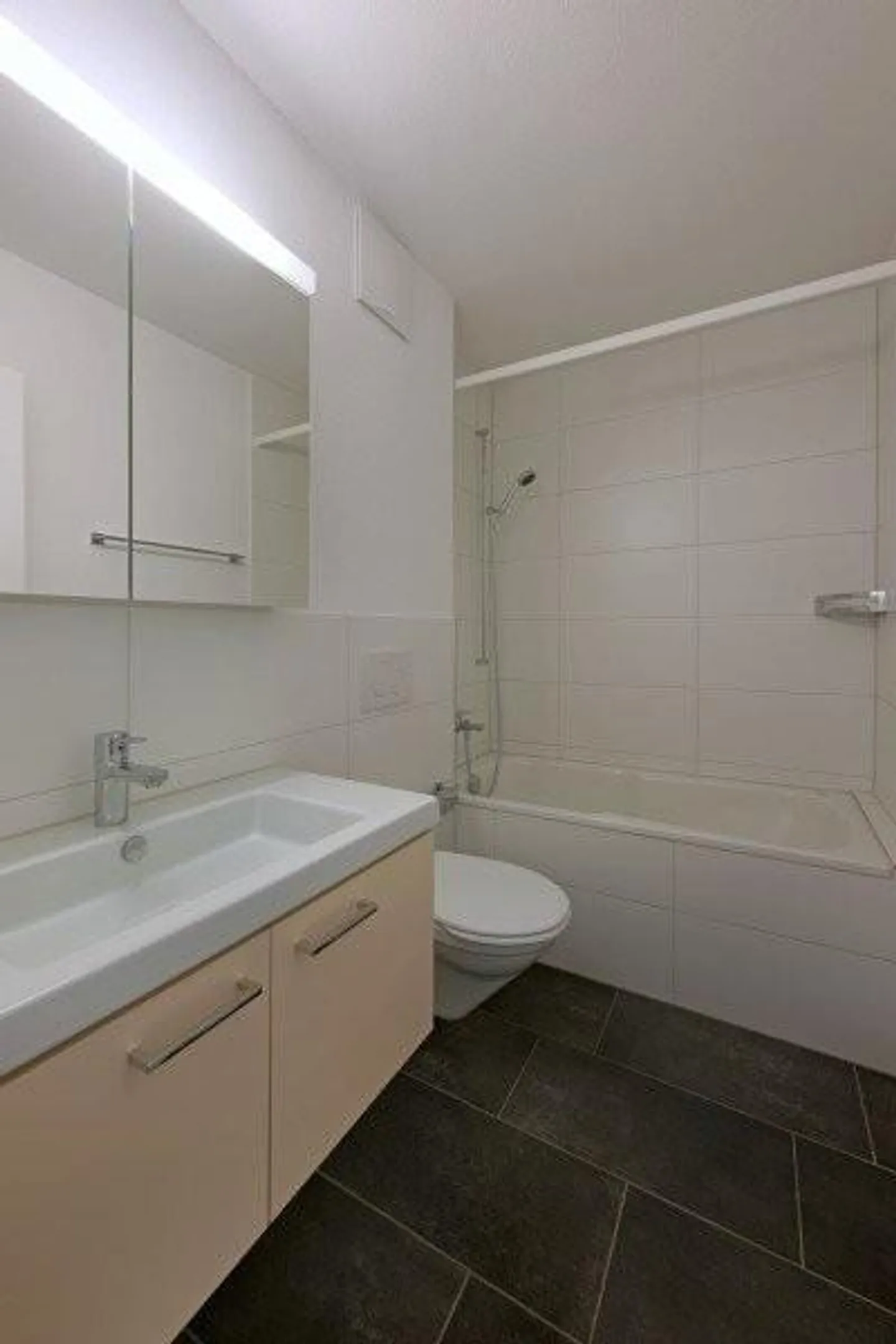 Living happiness at first sight - Photo 3 of 7