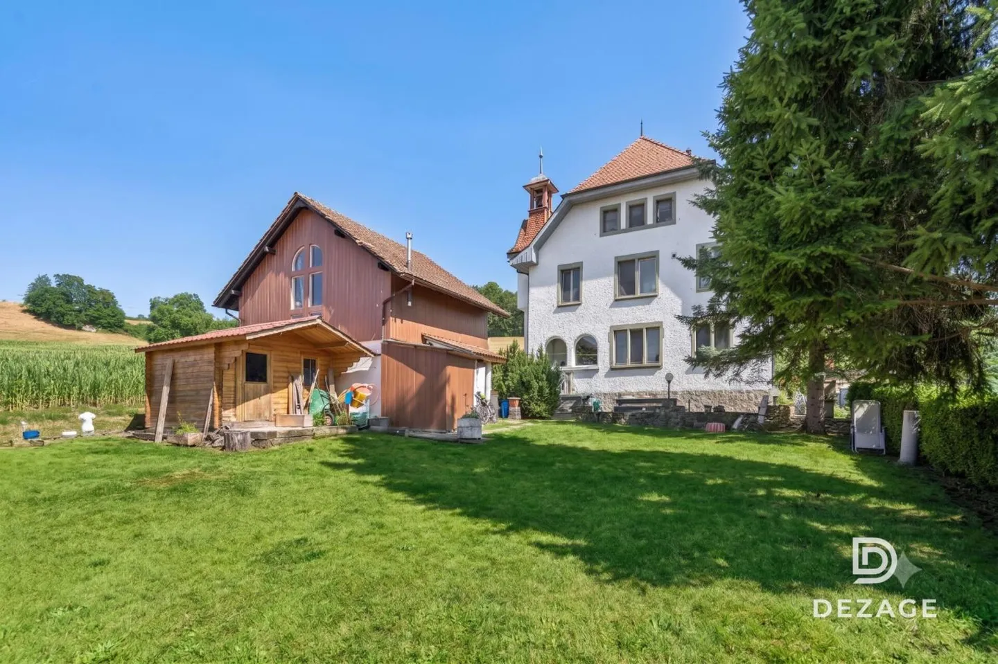 Former school from 1904 completely renovated - 3 apartments and annex, in the countryside, 35 minutes from Lausanne - Photo 1 of 11