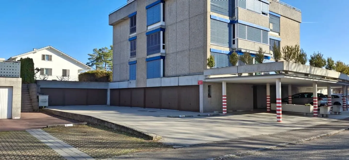 Spazioso appartamento di 4,5 stanze a Courroux - Foto 2 di 13