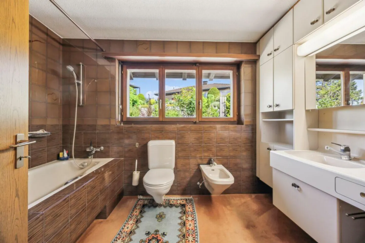 Single-family house with a separate apartment - Photo 14 of 20