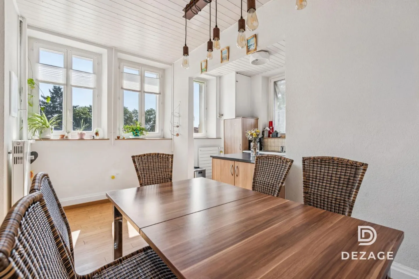 Former school from 1904 completely renovated - 3 apartments and annex, in the countryside, 35 minutes from Lausanne - Photo 10 of 11