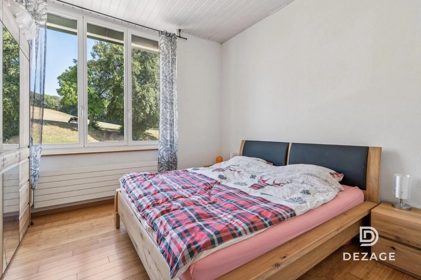 Former school from 1904 completely renovated - 3 apartments and annex, in the countryside, 35 minutes from Lausanne - Photo 7 of 11