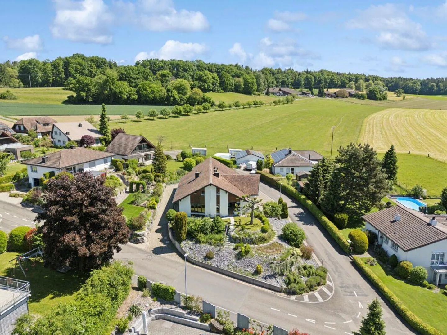 Single-family house with a separate apartment - Photo 3 of 20