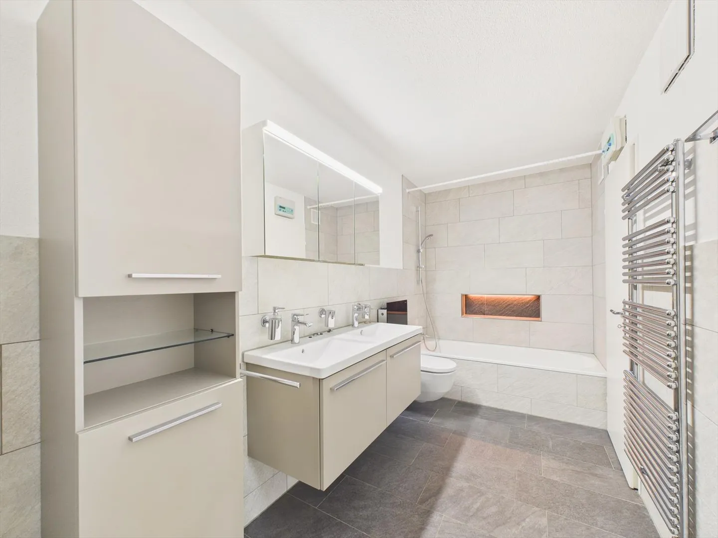 Frisch renovierte 6.5-ZImmer Triplex-Maisonette-Wohnung in Wallisellen, Kanton ZH - Foto 7 von 9
